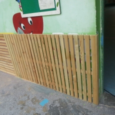 幼儿园墙板